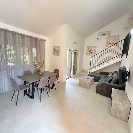 Apartments Andela Petrcane Luaran gambar